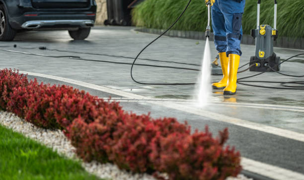 Garage Pressure Washing in East Dundee, IL